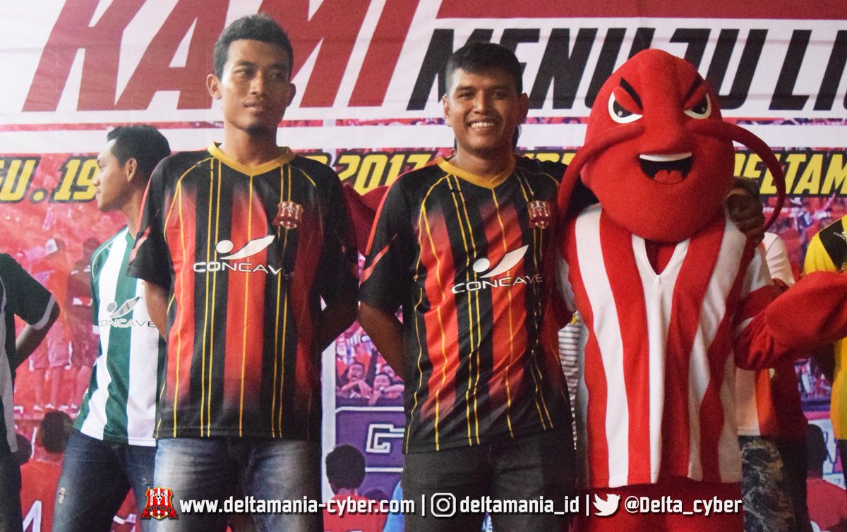 Jersey Away 3rd
Apparel By <a href="/ConcaveFootball/">Concave Football</a> 
#MARIBANGKIT