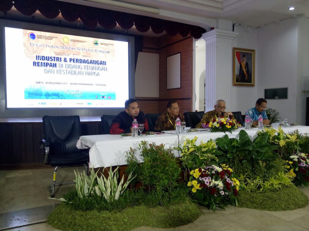 RioDamardjati's tweet photo. #IndonesiaSentris #GerakanIndustrialisasiPanganNasionalDalamMembangunPorosMaritimBerbasisRempahPETANI cc:Presiden @jokowi @kementan @susipudjiastuti @SitiNurbayaLHK @KSPgoid https://t.co/opupzAK11f