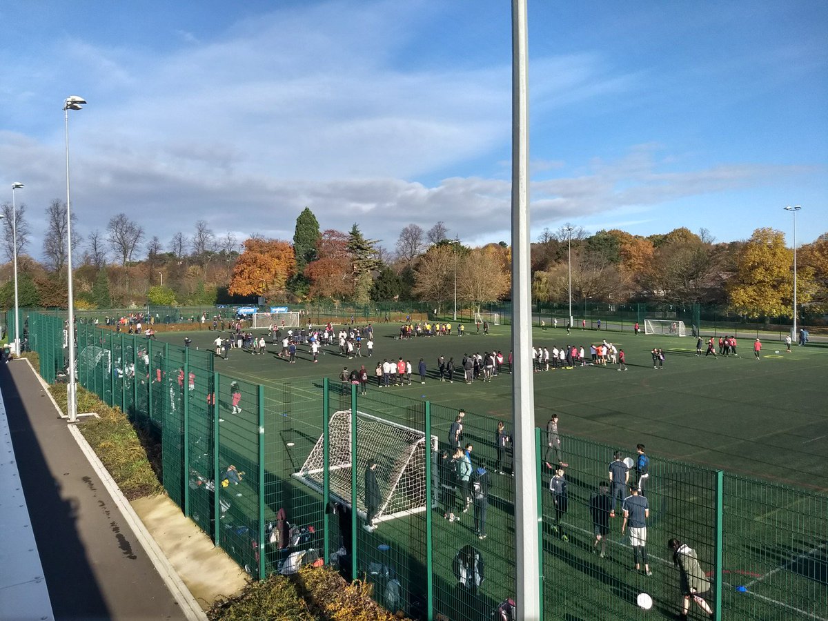 MYHicomLondon's tweet photo. H.E. Dato’ Ahmad Rasidi Hazizi attended and officiated the 32nd #NottinghamGames yesterday. The annual event attracted 5000 participations from across the UK. https://t.co/6cIyNylK5j