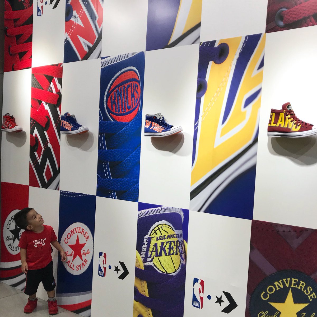 melooosantos's tweet photo. When your baby really likes basketball (especially NBA) logo pa lang alam na. 🏀 #ballislife #basketballfanatic #littleLester https://t.co/2dhode6ysY