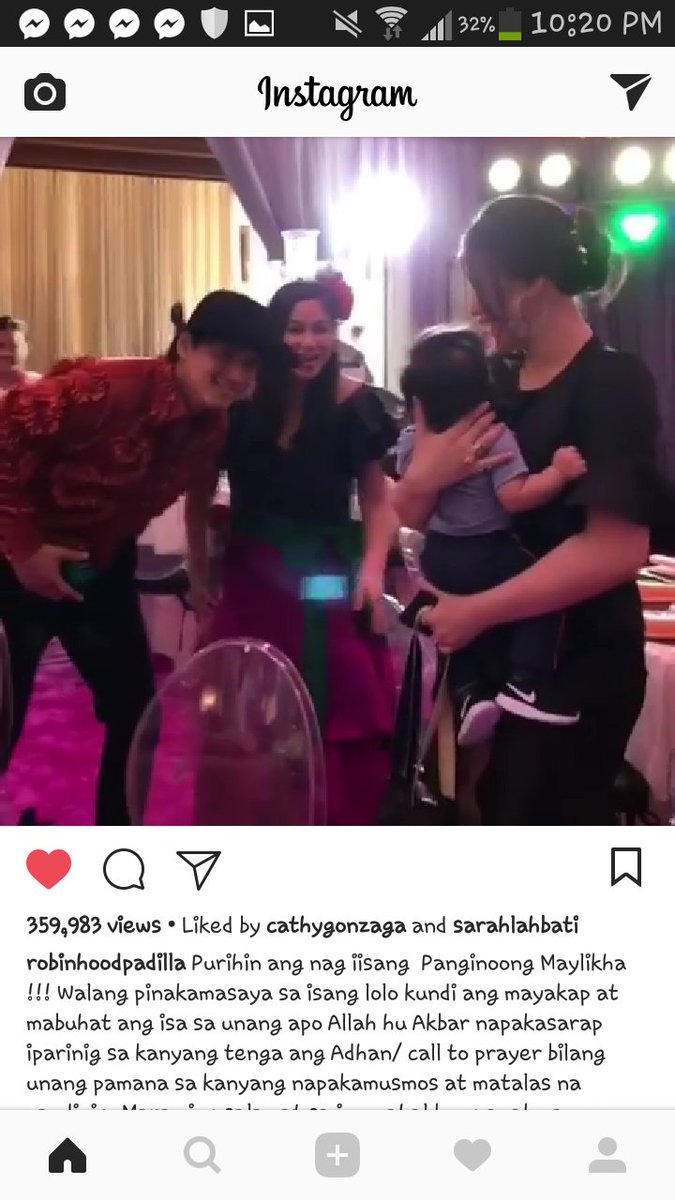 Roelyn06's tweet photo. Nakaka iyak Yung Video NatO Yung bubuhatin palang ni Kuya Robin si Baby alas makikita mo talaga kay ate @kylienicolep @kylienicolepd na  Luluha sya pero pinonas nya ng kamay nya tapos yung mukha ni Kuya Robin pag hwak nya kay alas Sbrng ngiti nya God bless sa inyong lahat https://t.co/Vm4ETQN46v