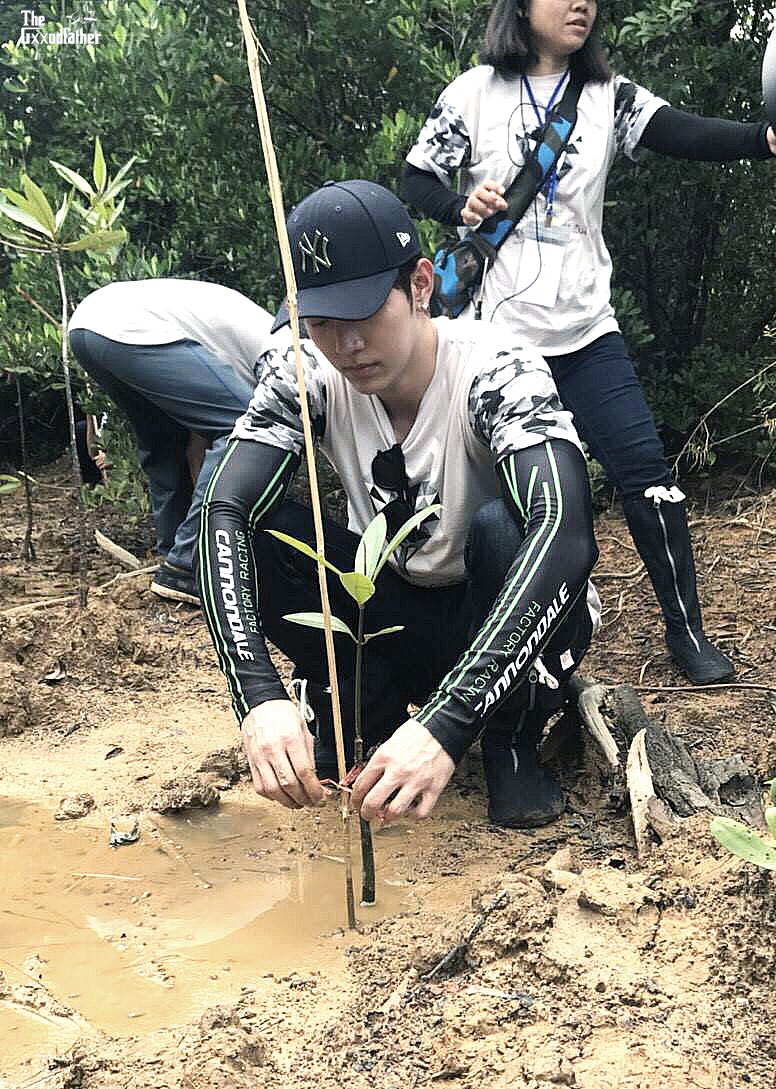 Shall we grow old together? 

👉🏻👈🏻🌳

#gxxod
#ก็อตอิทธิพัทธ์ 
#teamgxxod