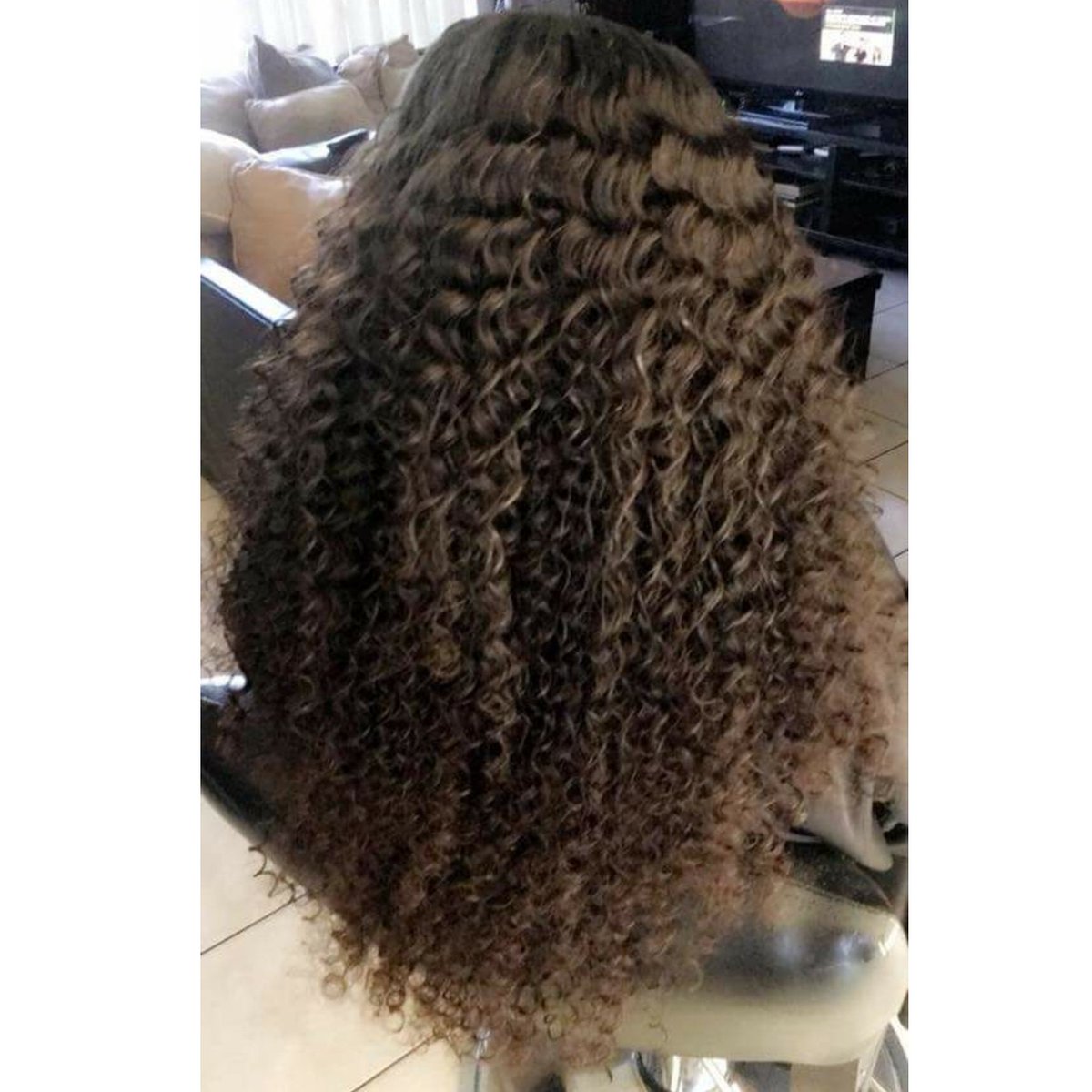 MilatresBeauty's tweet photo. Deep curly install 22/24/26" 😍💁🏽

#MilatresHair #byMisterLJ #LeaveYourTressesToUs #BrazilianHair #VirginHair  #CurlyHair #DeepCurl #MiamiHairstylist #BrowardHairStylist  #ClientSelfie https://t.co/FUMRGoviLN