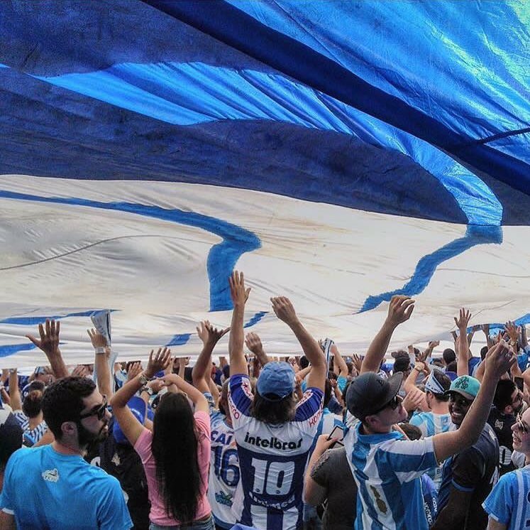 AvaiFC's tweet photo. VAMOS TODOS JUNTOS! 🦁👊🏻
Marque aquele seu amigo(a) que ainda está na dúvida se vem para a nossa casa!
#VemPraRessacada https://t.co/p9TTyaQ6St