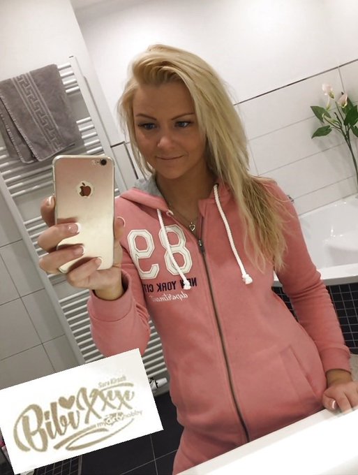 nachher gehts ab zu #Schnuggie91! *freu  #camshow #mydirtyhobby #bibixxxundschnuggie91 #20uhr https://t<a href="/tag/schnuggie91"class="tags">#Schnuggie91</a><a href="/tag/camshow"class="tags">#camshow</a><a href="/tag/mydirtyhobby"class="tags"><span>#mydirtyhobby</span></a><a href="/tag/bibixxxundschnuggie91"class="tags"><span>#bibixxxundschnuggie91</span></a><a href="/tag/20uhr"class="tags"><span>#20uhr</span></a>