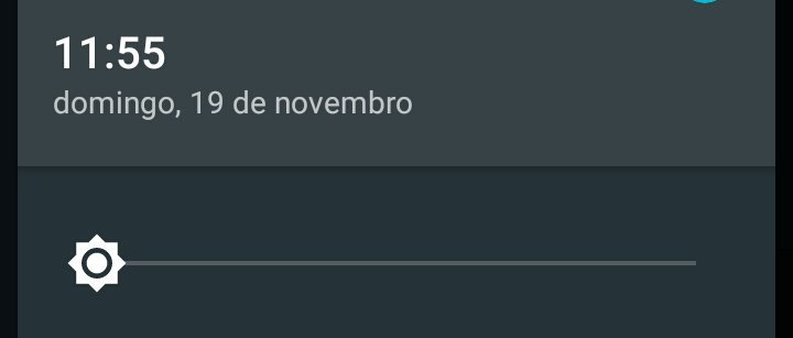 "nossa o brilho do meu celular ta mt forte vo ver qnt ta"