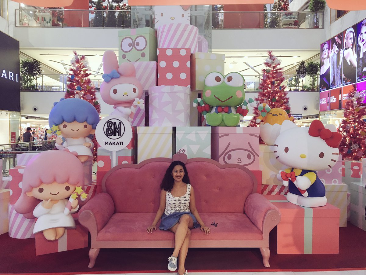 k8alvarez's tweet photo. There's a Sanrio meet & greet at SM Makati every Saturday at 3:30 pm. In case you miss it (like I did), just snap away at the Hello Kitty zone. #kawaii #hellokittyPH https://t.co/Qo0ojnYsDf
