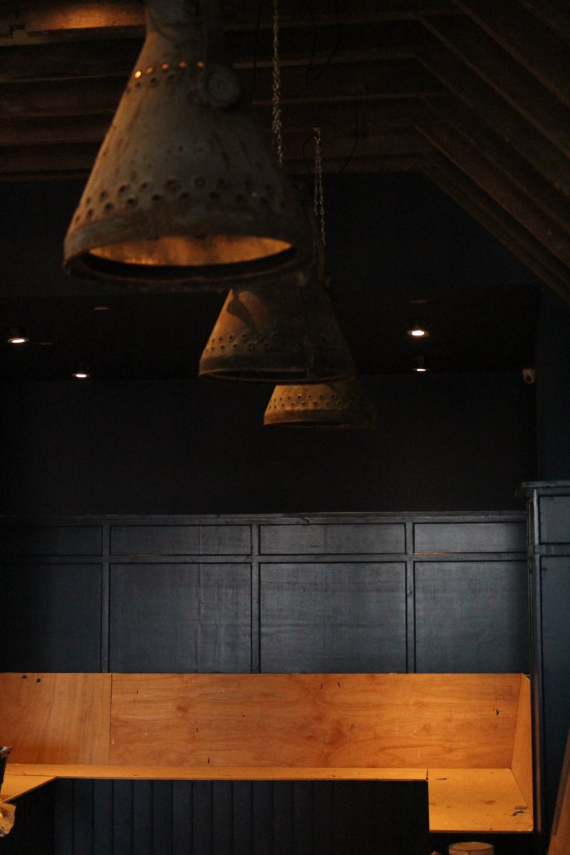 LubensPizza's tweet photo. The new Harbour Inn, located in Folkestone Harbour with impressive views of the sea just across the road.  Mussels, fish &amp; chips, oysters, lobster and crab will all feature on the new menu, accompanied by local craft beers, ales and wines.
Location: 24 Harbour St, Folkestone. https://t.co/752ZXHjXaq