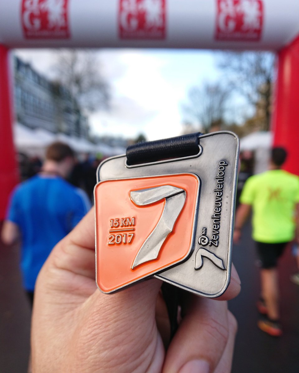 de_la_Fuente's tweet photo. Lekker gelopen, superblij en trots op mijn nieuwe PR op de 15km. 1:06:32. #seconden #theolderthefaster #7hl #zevenheuvelenloop #NNZevenheuvelenloop https://t.co/HrRMatXQLe