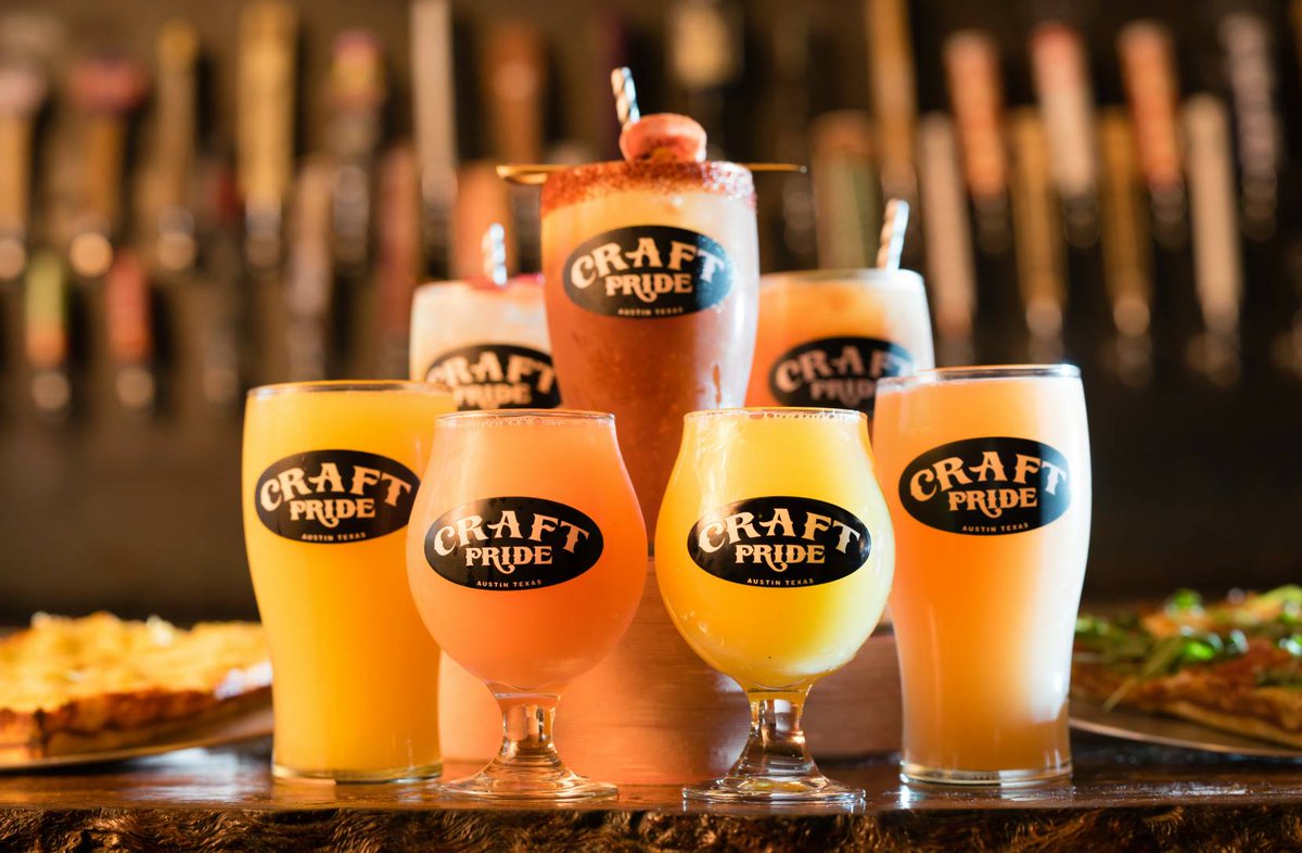 CraftPride's tweet photo. Our brunch service just leveled up yet again. Now serving #grapefruit mimosas and beermosas. #sunsout #time4brunch #cpdoesbrunch #localequalslove ๐ฅ @Via313Pizza ๐ฅ#brunchsquad #eggsonpizza #raineybrunch https://t.co/weywdwRtKW