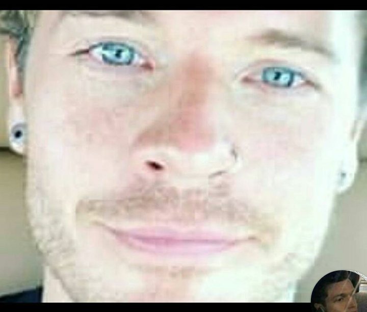 bezimmiennyktos's tweet photo. To ja, gdy zdaje sobię sprawę, że nowych zdjęć #Saulbert znowu raczej nie będzie :') https://t.co/itLs9NPBoz