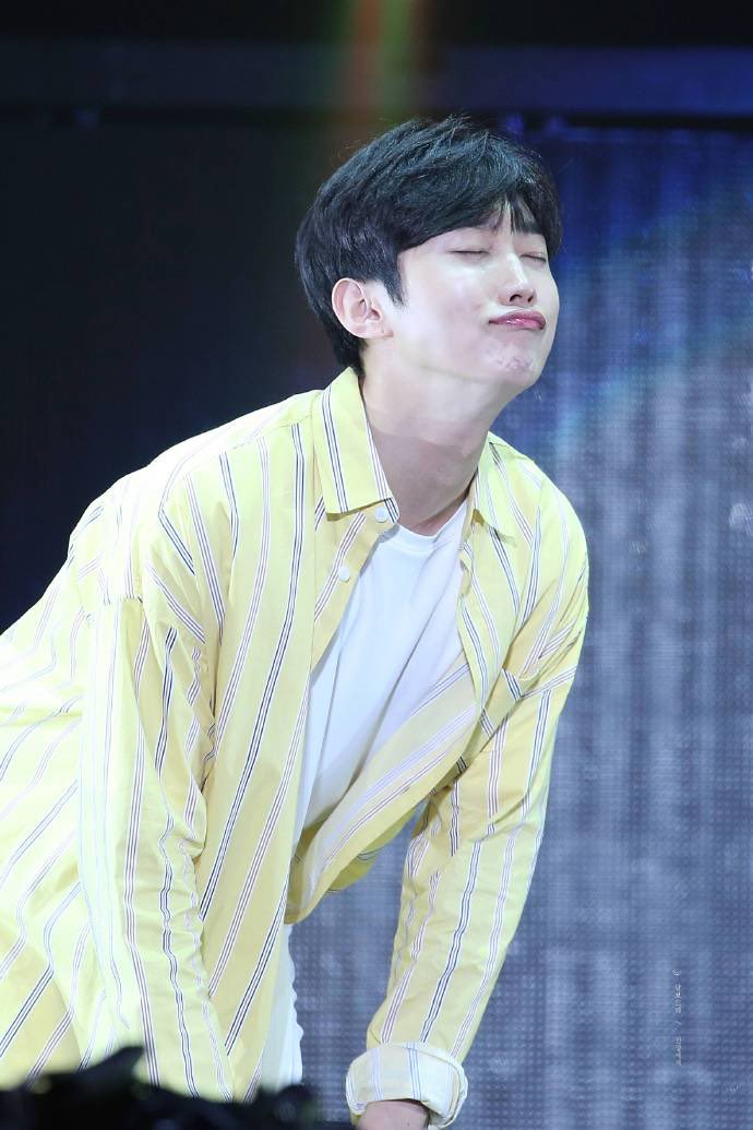 CHINA_JJYBar's tweet photo. 이번 진영이의27번째 생일을 맞이하여 세계자연기금(WWF)에 저희가 정진영이름으로 사막여우한마리를 입양하였습니다.아래첨부파일은 WWF에서 보내온 인증서입니다.진영처럼 귀엽죠^^p3사진cr.dear_jy1118 #진영데이 #진영 #생일서포트 @_jinyoung911118 https://t.co/KqcTJhkPdu