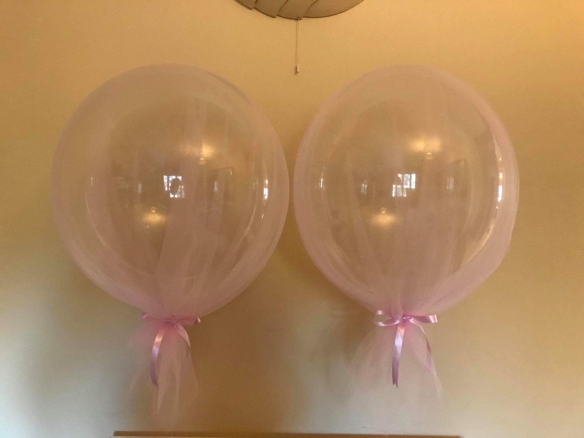 norfolkballoon1's tweet photo. Love these Tulle covered #bubble #balloons. Delivered @BankHouseKings yesterday morning. Hope you had a lovely #afternoontea ladies! https://t.co/UBxzqlHrjT
