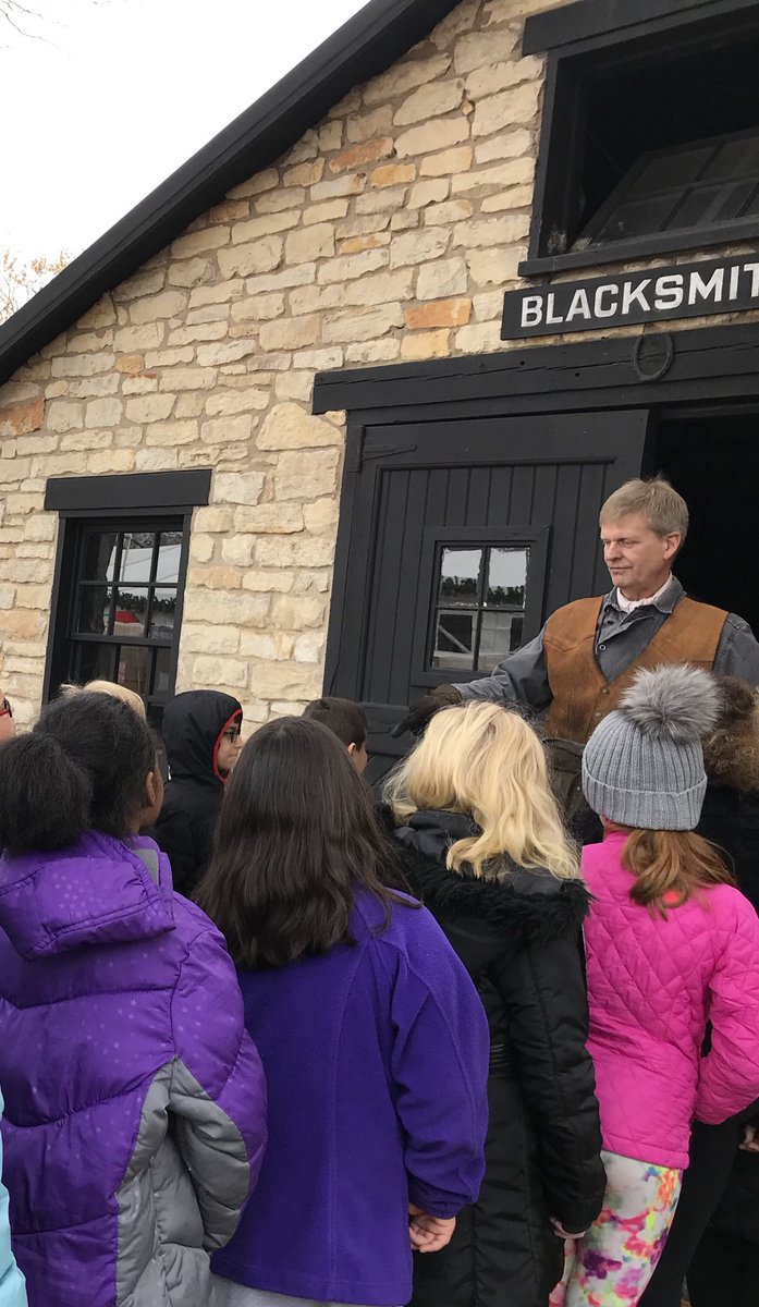 Ellsworth2_4th's tweet photo. Naperville Settlement 2017!  Learning what life was like in the 1800’s.  @Ellsworth203 #Inspire203 https://t.co/yj6M6KOvkw