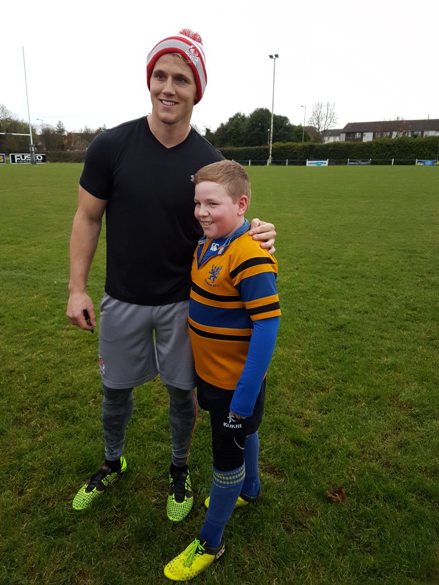 BangorRFC's tweet photo. Big thanks @cgilroy14 for taking time to work with p7s @BangorMiniRugby today. The boys loved it and thanks for taking time signing everything in sight ! #bguthb https://t.co/jCftFjglJl
