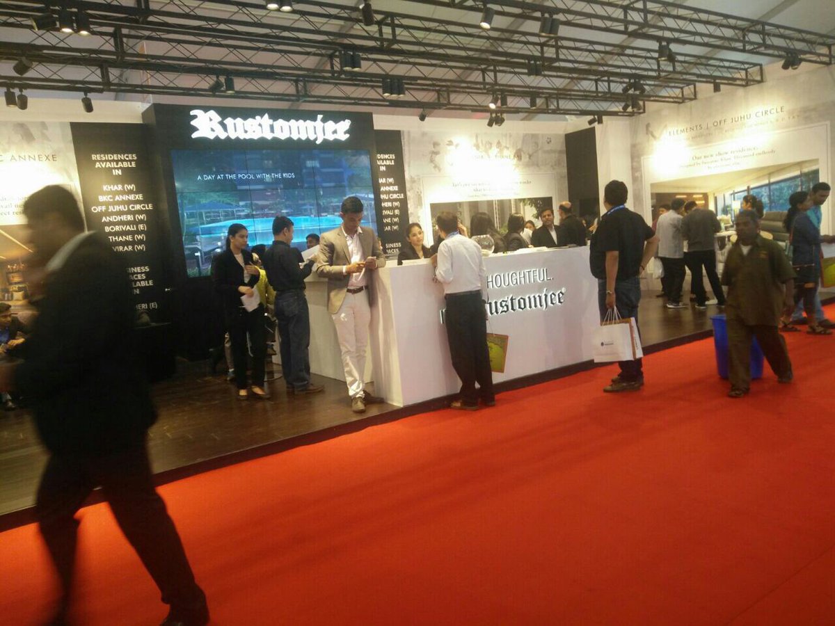 RustomjeeSpaces's tweet photo. Glimpses from the Final Day at the MCHI CREDAI MAHA PROPERTY EXPO 2017. #MCHICREDAI #PropertyExpo #MahaRERA #Maharahtra #Rustomjee https://t.co/kcpHZSmIRA