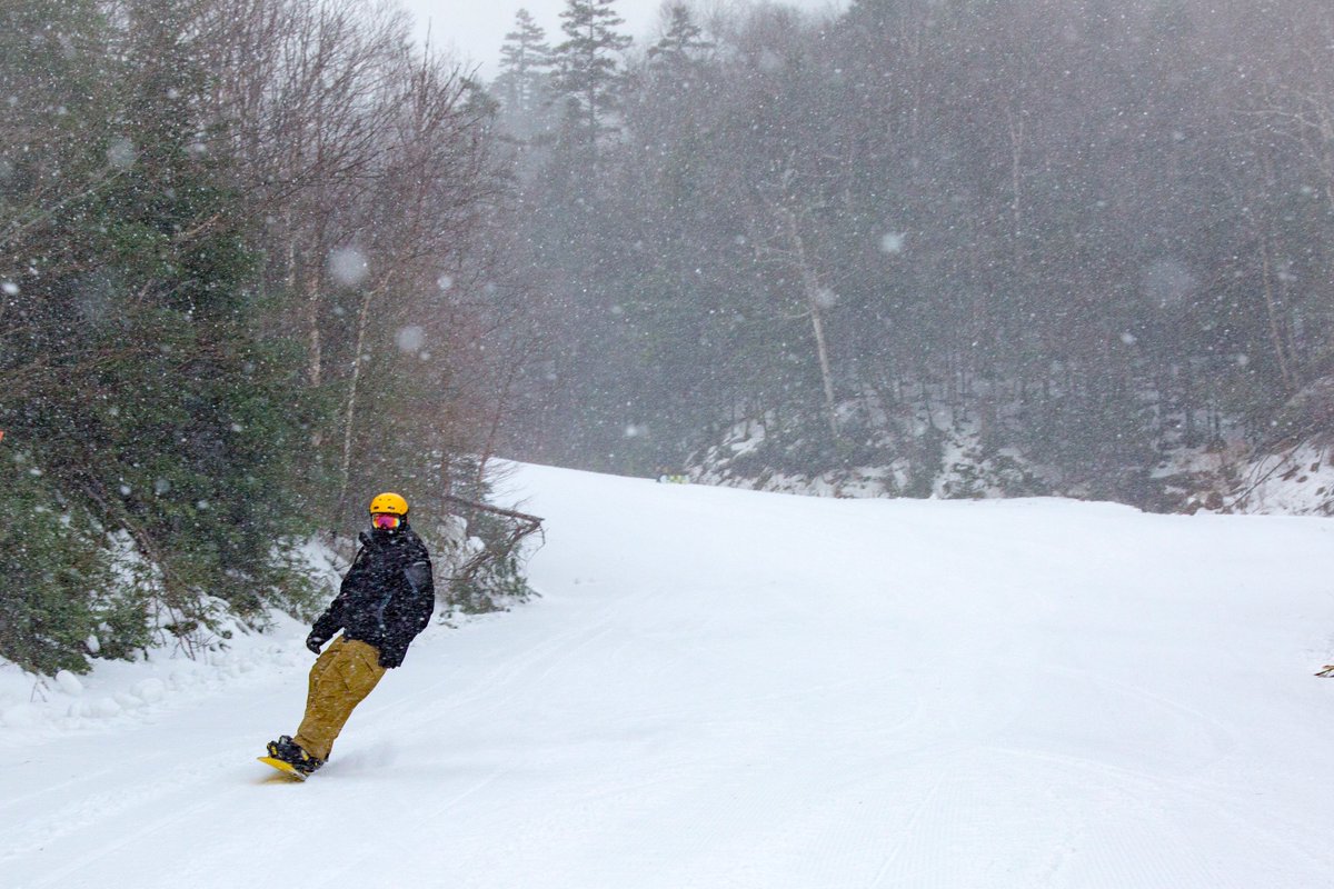 Freshies making an appearance at Whiteface today with some early winter accumulation. #SundayMorning  #SkiTheFACE #ItsSnowing