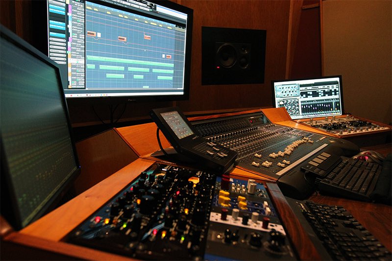 2rueTalent's tweet photo. New Music coming soon....... https://t.co/bm7A92NIXv