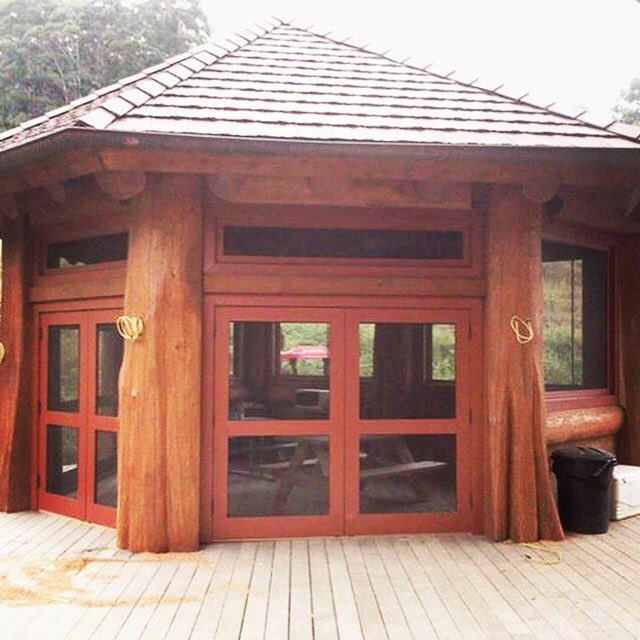 How is this for a gazebo.  In Hawaii.  By <a href="/PioneerLogHomes/">PioneerLogHomesofBC</a> <a href="/Pfanner_Austria/">Pfanner Austria</a> @logcabinkings