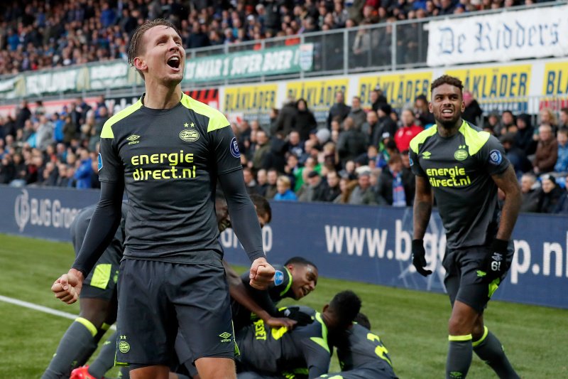 PSV's tweet photo. Wat een ontlading! 🙆‍♂️

#PECPSV https://t.co/q0zVkOzDgg