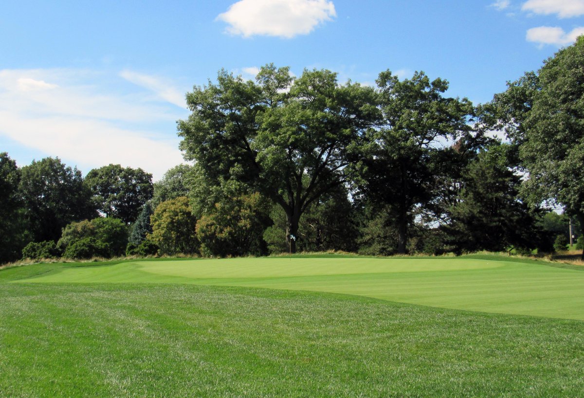 From earlier this week, a deep dive on Moraine CC - perhaps America's most underrated course. friedegg.co/golf-courses/m…