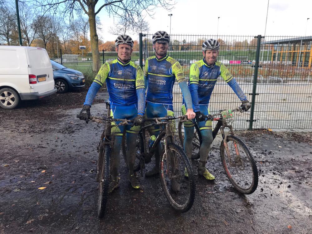 <a href="/fietsmaatjes/">Fietsmaatjes</a> vandag ook actief in #Driebergen renners van ons team #MTB #Blubber #teamZAES <a href="/OppelaarLisse/">Giant store Oppelaar</a> Voorbereiding op het nieuwe wegseizoen 2018