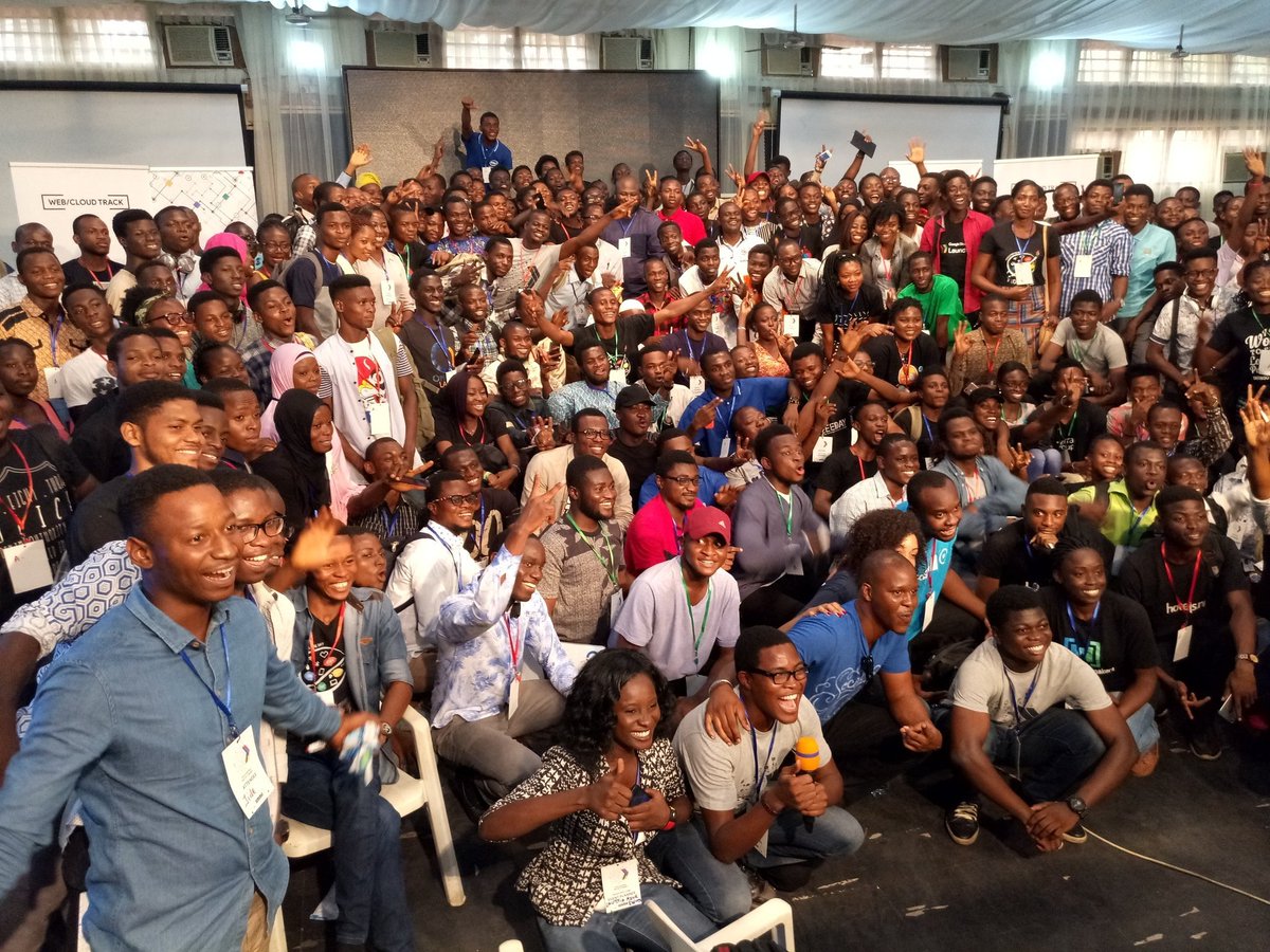whichayo's tweet photo. @gdgibadan Definition of life &amp; happiness. So much energy in this picture. I was staring at this angle as if I already had a deal with the camera man 😎 😎. 

Developers Festival was a hit. 

#devfestsw17 #devfestsw https://t.co/mfJF6xfW49