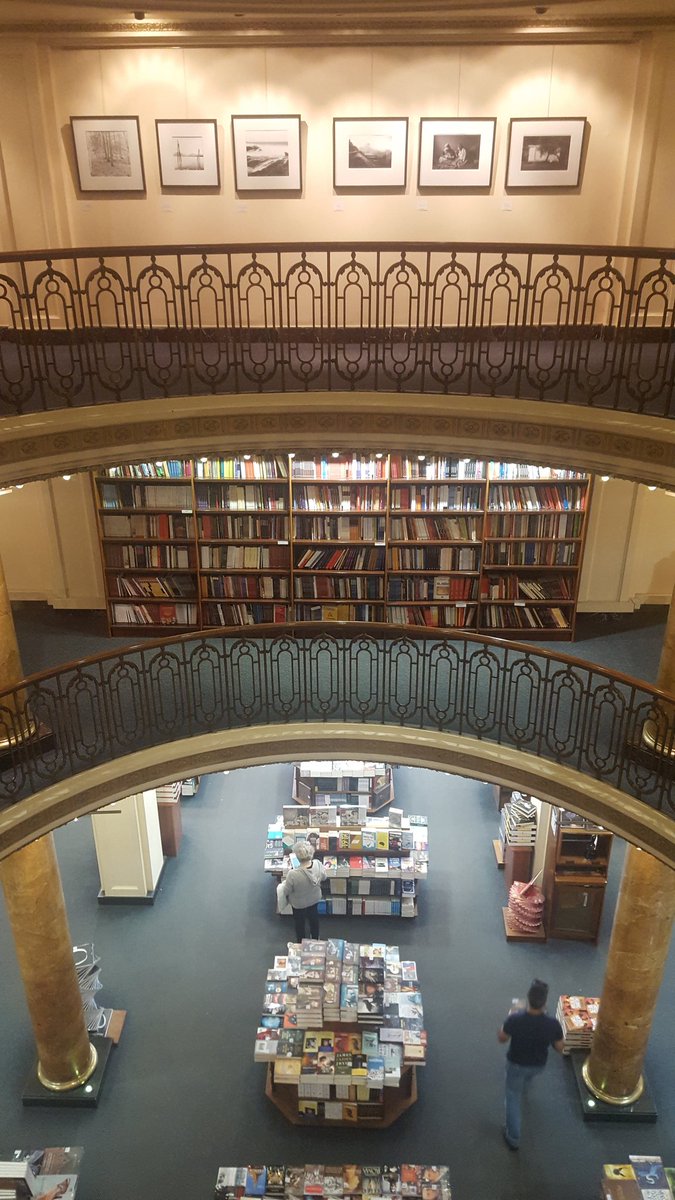 Marubosch's tweet photo. Librería El Ateneo Grand Splendid una de las librería más bellas del mundo.
#BuenosAires
#Apuleyo
#TheGoldenAss https://t.co/wMAMGVS6Kb