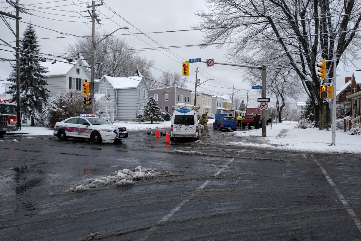 Right Now: crash at 5th and Sydney. Police, amb, ff on scene. https://t.co/G596M3QNrJ