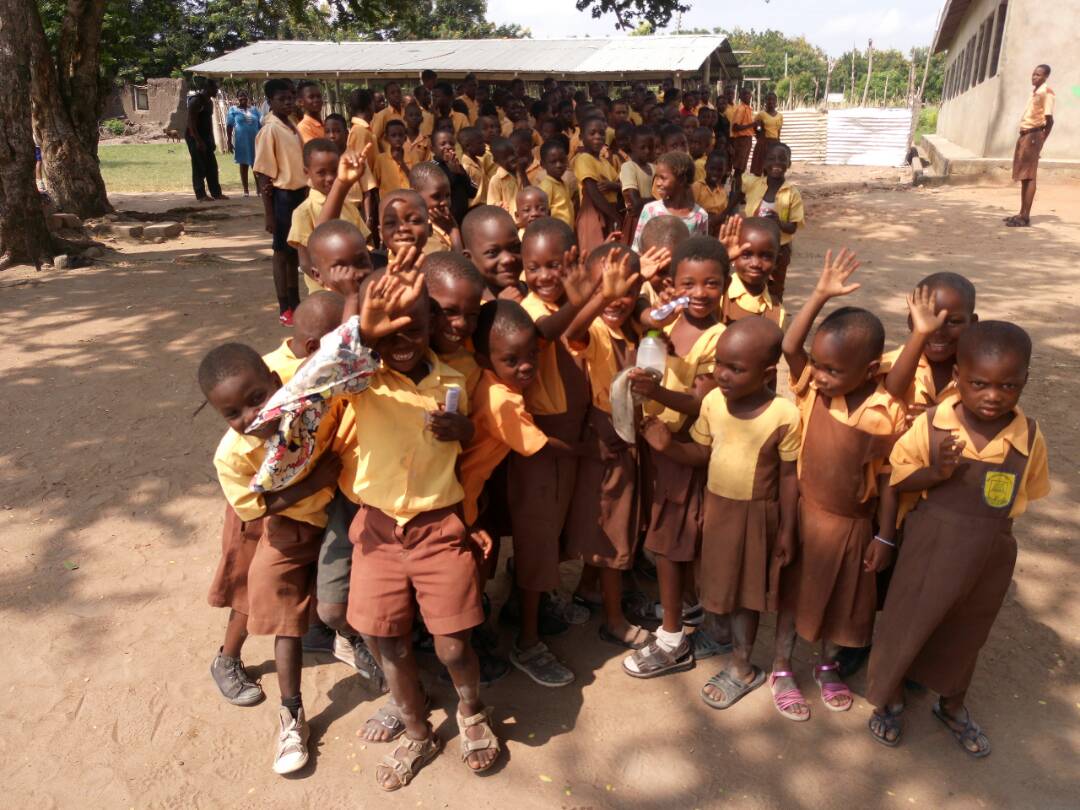 Rotary's tweet image. 21 million people have access to sanitation and hygiene thanks to #Rotary projects. #WorldToiletDay on.rotary.org/2j6nQtv