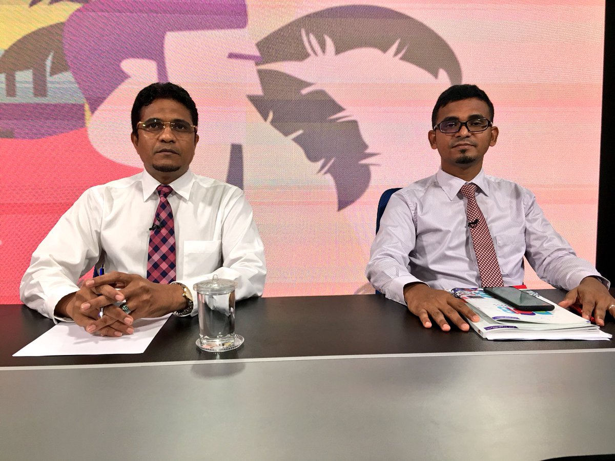 JinanJaleel's tweet photo. PPMJED: ahmed_nihan: At PSMnewsmv tvmaldives with min Finance Ahmed Munnawaru #HPnow https://t.co/yzNGIrDgjh