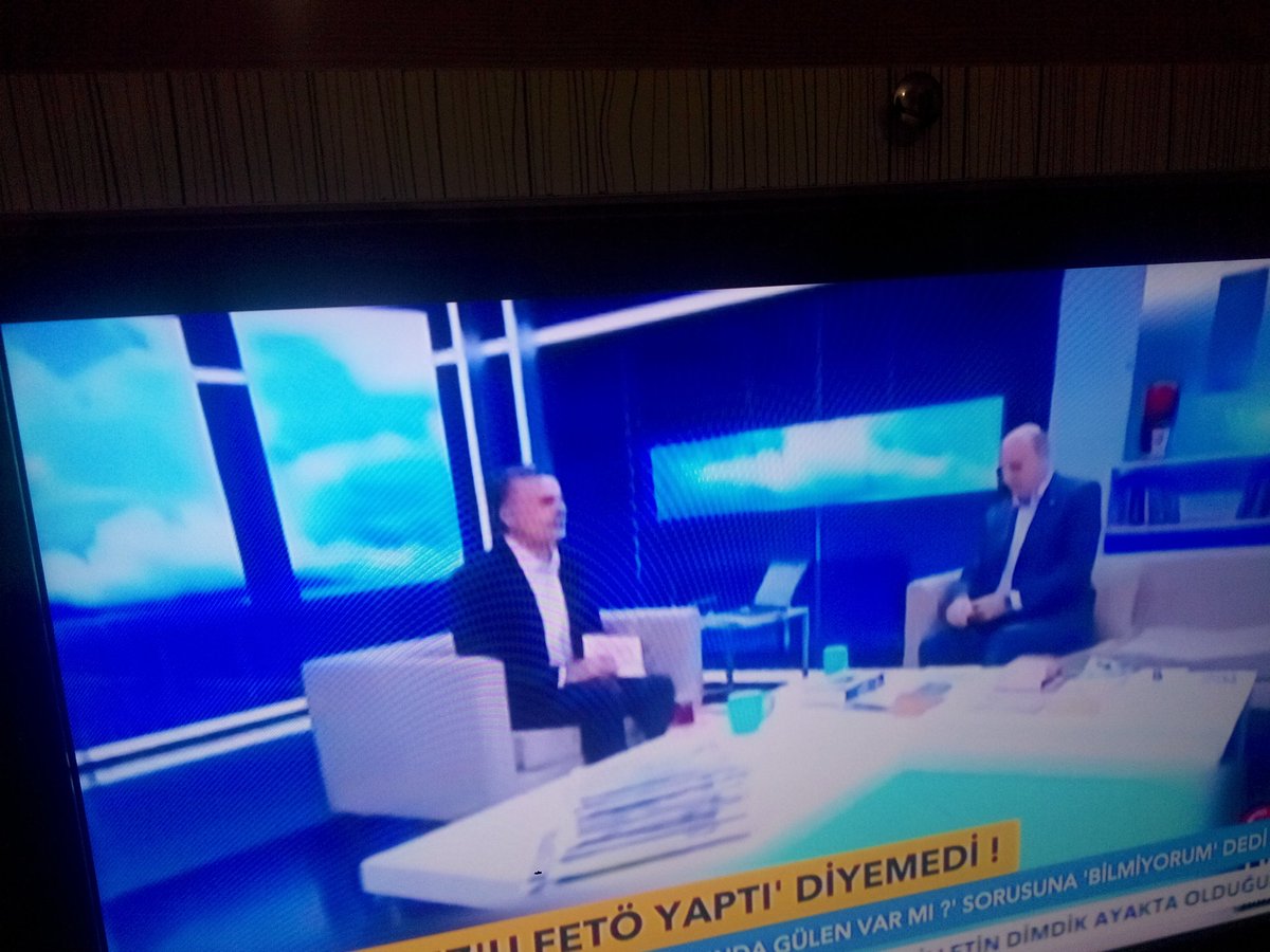 Hakan celik sorusuyla zora dusurdugu konuguna cikis yolunuda gosteriyor!