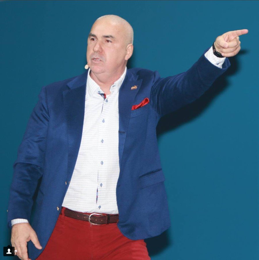 MyKinesisMoney's tweet photo. "No matter what you do, never stop moving forward" -Shane Morand
 #TasteTheGold #WeAreOrgano #leadership #empowerment #GlobalMasterDistributor #leader #X4Ever
👉 https://t.co/iW9FPW560l https://t.co/VBnqEYzsWp