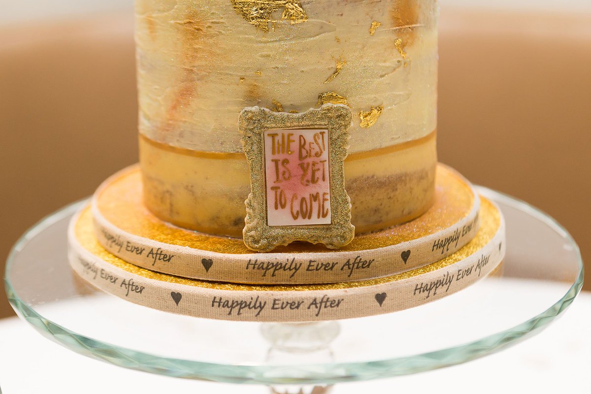 Getting Married in Dubai? 'My Dubai Wedding' are superb awesome in fact! #weddingplanning #wedding #dubai #UAE mydubai-wedding.com