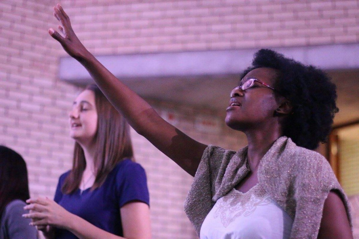 TheWends's tweet photo. I am that woman going out guns blazing for Christ. Your praise will ever be on my lips. #setmeablaze #singleobsession #obsessedwithJesus https://t.co/mi5eGqLN0O