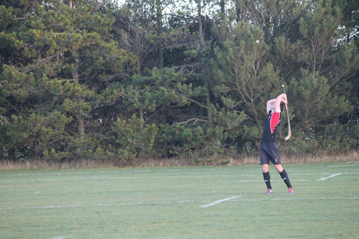 DundeeShinty's tweet photo. @UStAShintyM Photos from yesterday's win against @UStAShintyM #shinty #DeargAgusDubh (2) https://t.co/2UpZwBFrFH