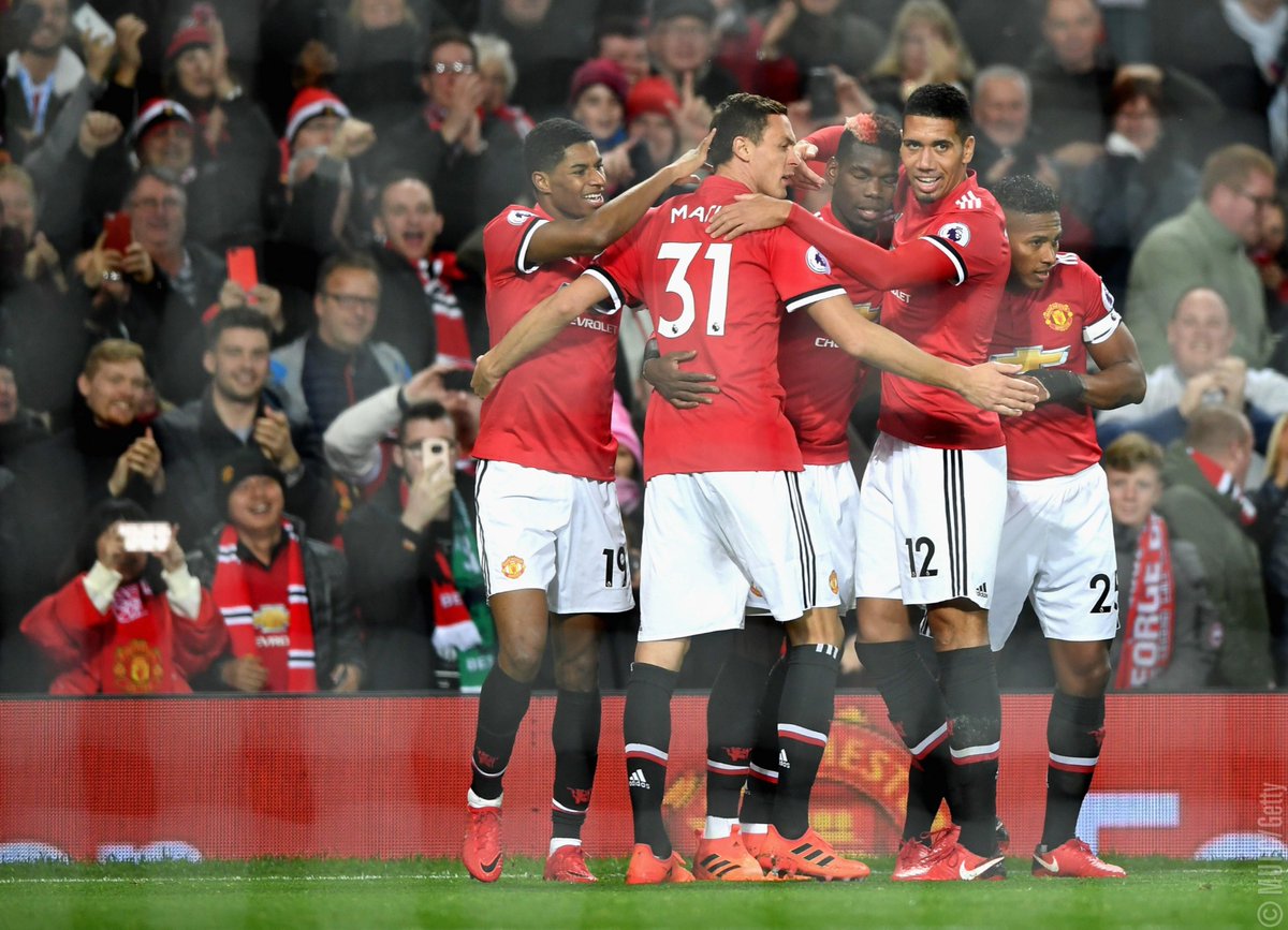 ManUtd's tweet photo. #MUTalkingPoint: With plenty of options to choose from, who'd be in your starting line-up to face FC Basel on Wednesday?

https://t.co/qcSM6a8jFh https://t.co/Ka2HhZ0Ydh