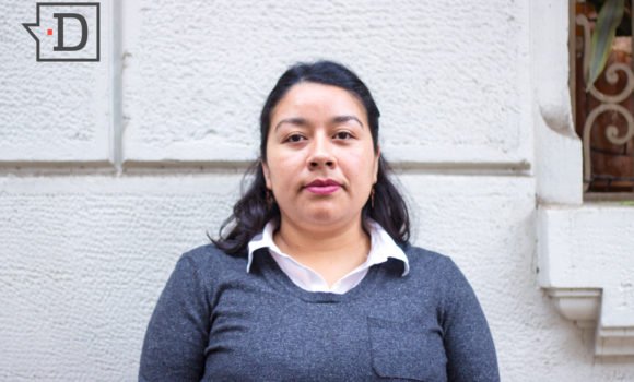eldesconcierto's tweet photo. [#Elecciones2017] Doris González, dirigenta de Ukamau: “Si el Frente Amplio se queda en las cúpulas, va a ser más de lo mismo” #ChileElige https://t.co/zoCUH2jQZZ https://t.co/6VLTgBFulx