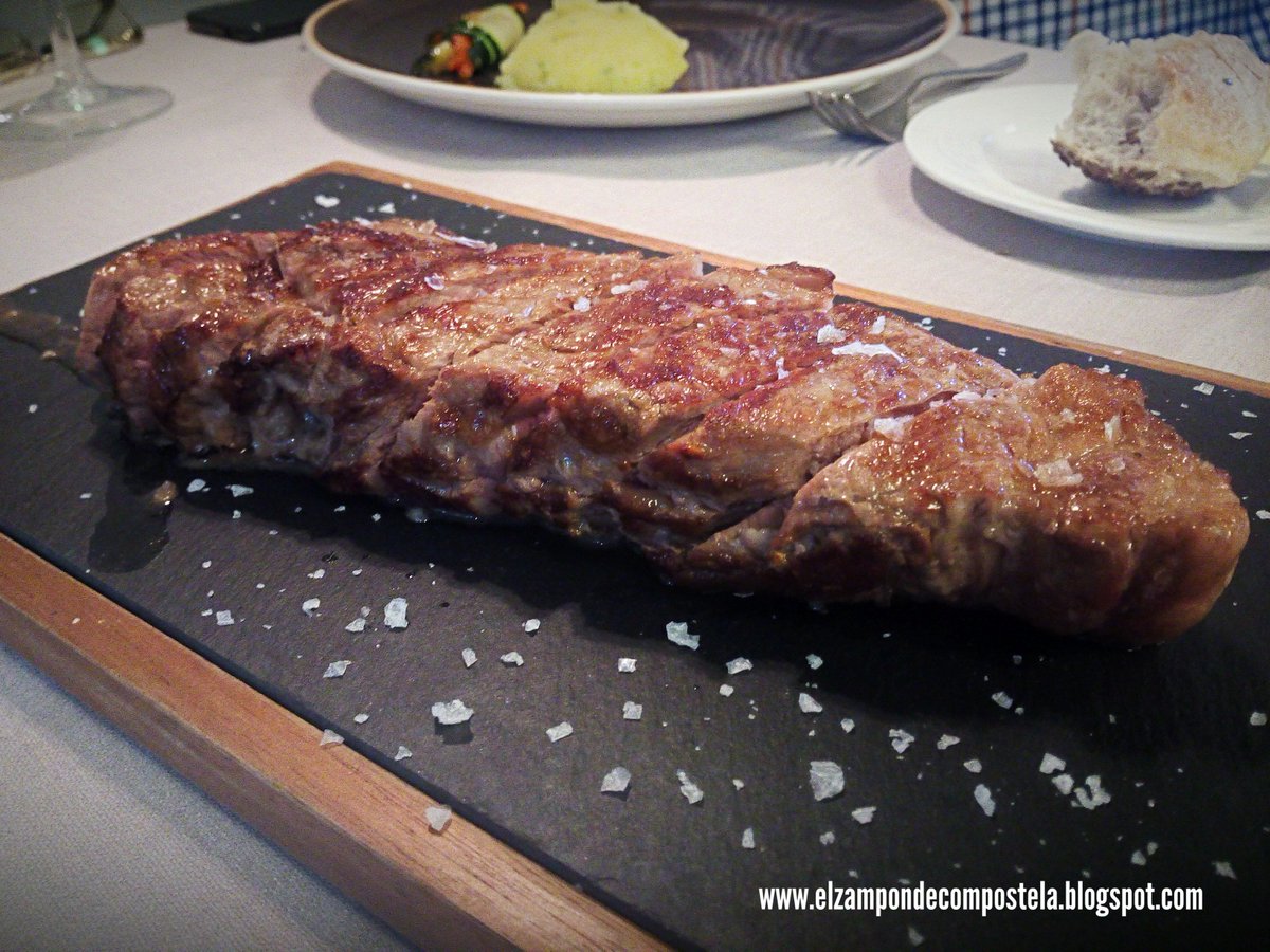 #NuevoPost en el #Blog Hoy hablamos de #CasaMarco en #Vigo gracias a la recomendación de @mecomovigo #Vigo #Galicia #ElZamponDeCompostela #ElZampon #Vigo #GarciaBarbon #TripAdvisor elzampondecompostela.blogspot.com.es/2017/11/casa-m…