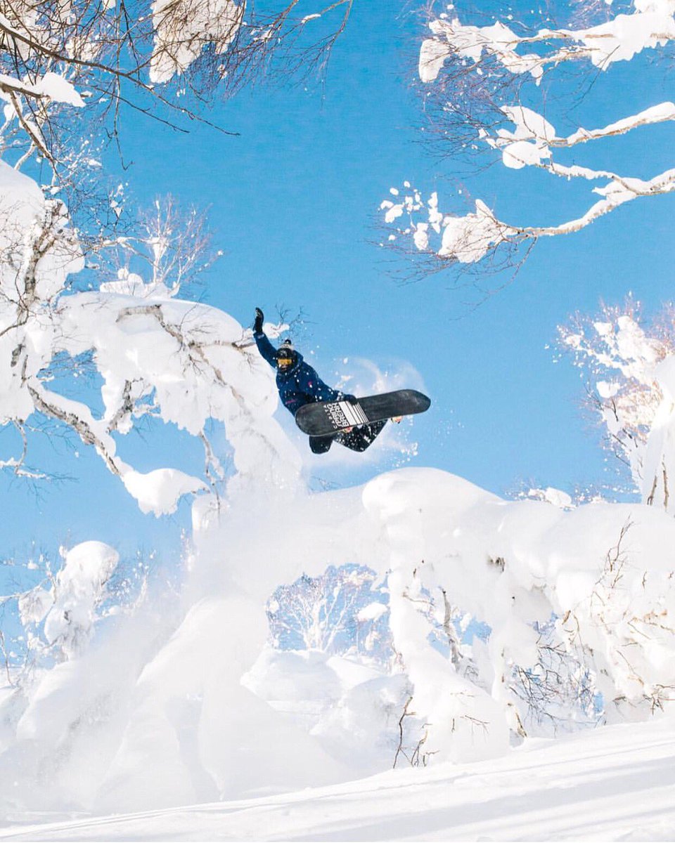 CAPiTAsuperCORP's tweet photo. It’s coming.. 🤘🏼 P:Theo Acworth #springbreaksnowboards https://t.co/NpM8yLJF3Y