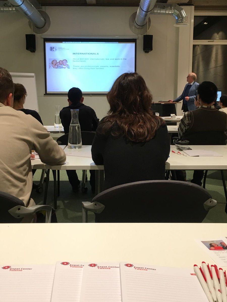 H4i_nl's tweet photo. Presenting at Expat Center @ExpatTwente results of survey on Healthcare. We are working to have healthcare in Twente better meet the needs of internationals. https://t.co/4mFWcWDHey