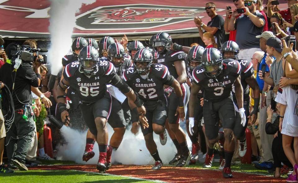 NoEasySaturdays's tweet photo. @Mike_Tarquin70 We “WANT” you at The University of South Carolina. #SpursUp🤙 #BuildTheStorm🌪 https://t.co/Fq0OuetQ5t