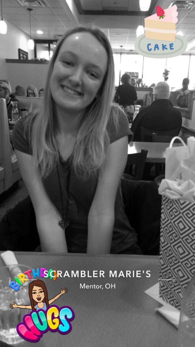 alysezemba's tweet photo. happy bday mar!! i am so grateful for your beautiful soul!! love you long time tennis god💓🌈💋🌸🎾 #k20 #varsityb #andie https://t.co/76LqVsf57V