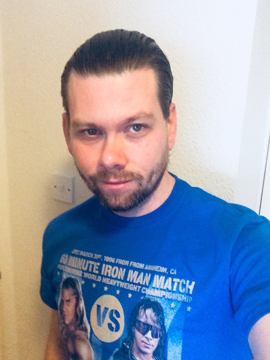 WayneBRFC7's tweet photo. So happy with this...My Two heroes & favourite match on one shirt!
#WM12 #IronManMatch
#HeartbreakKid ๐
#Hitman ๐ค๐
@ShawnMichaels @BretHart https://t.co/A6FjNNpS0V