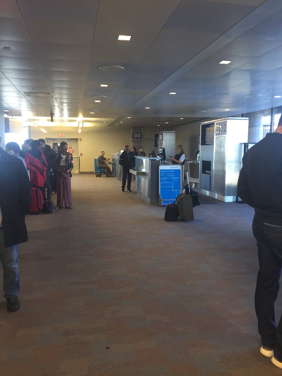 CarlySteinbaum's tweet photo. Hey @AmericanAir - waiting in line at @TucsonAirport with 50 other people you left stranded.  How about a sense of urgency?  You let pple just stand around? https://t.co/9QLoUz0Jiw