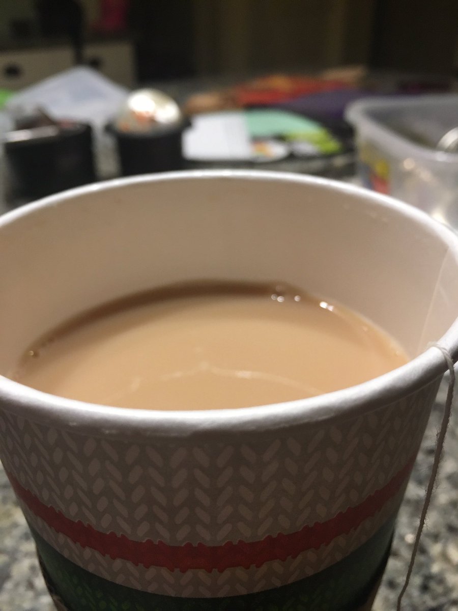 NProceviat's tweet photo. @TimHortons Love getting a large tea in an extra large cup...why does this consistently happen? https://t.co/V657wkiqUW