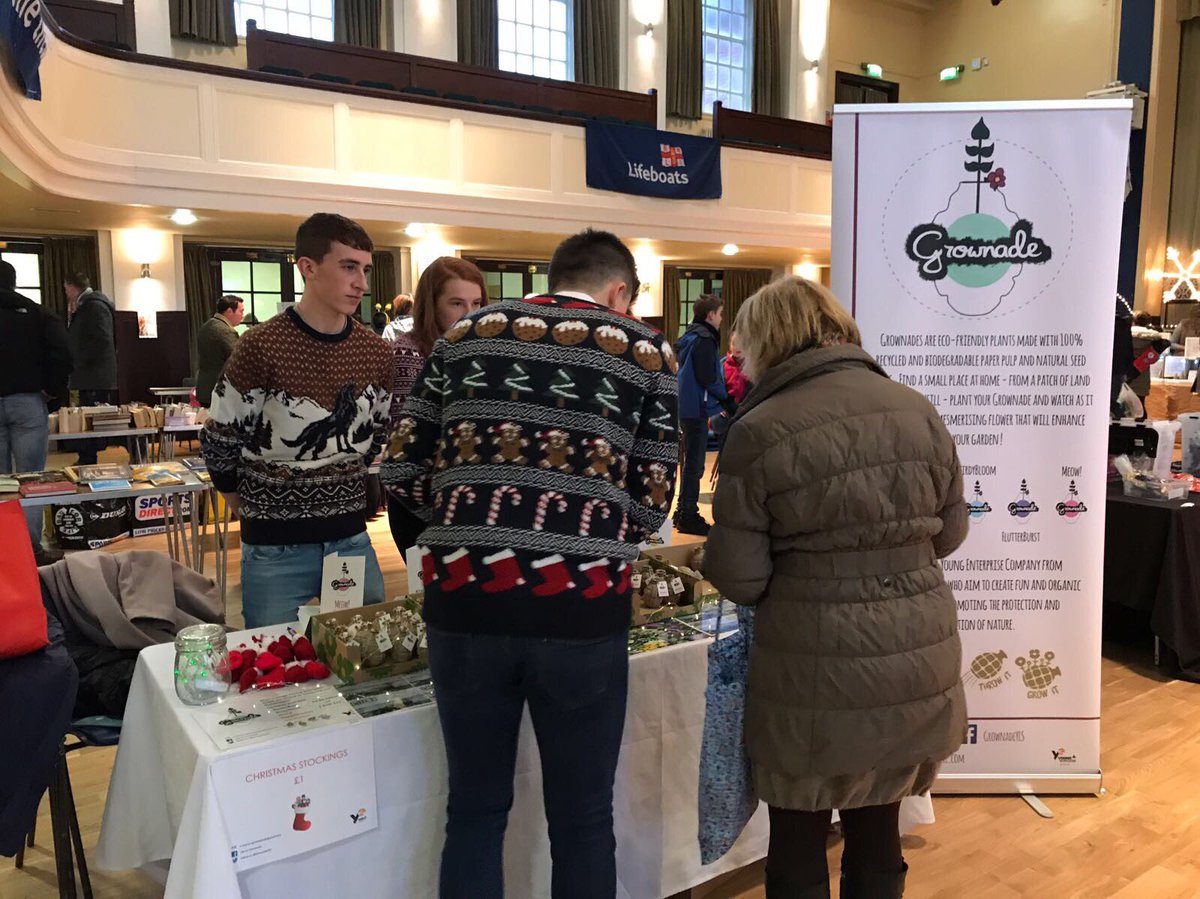 GrownadeYES's tweet photo. A successful day at our first selling opportunity at Troon’s wintertainment🎅🏼🌲 https://t.co/apbI6DoiTw