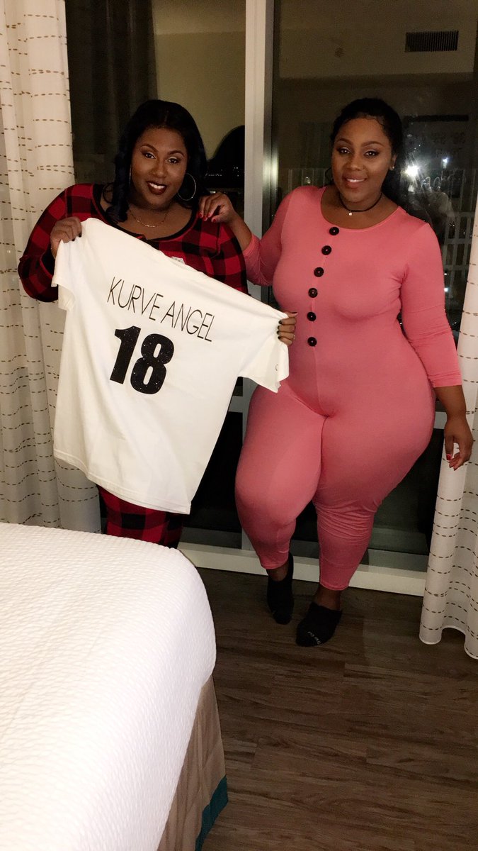 X_LadyP's tweet photo. Miss Diva Kurves is everything. Had fun at her Kurves Night Inn #DMVedition #PlusModelParis #KurveAngel 💕📸 https://t.co/fXWcI1csBZ