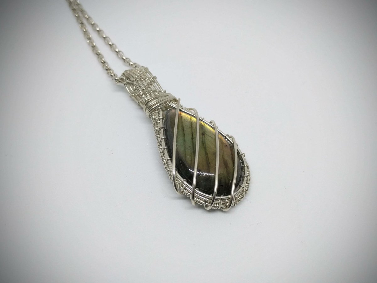 exmoorarts's tweet photo. Excited to share from our #etsy shop: Fire Labradorite Necklace, Labradorite Silver Necklace, 935 Argentium Silver, Hallmarked #jewellery Copyright 2017 Debbie Brannen All Rights Reserved #necklace #silver #argentiumsilver #firelabradorite #935silver https://t.co/8rlReLQY33 https://t.co/EZttdPw2lr