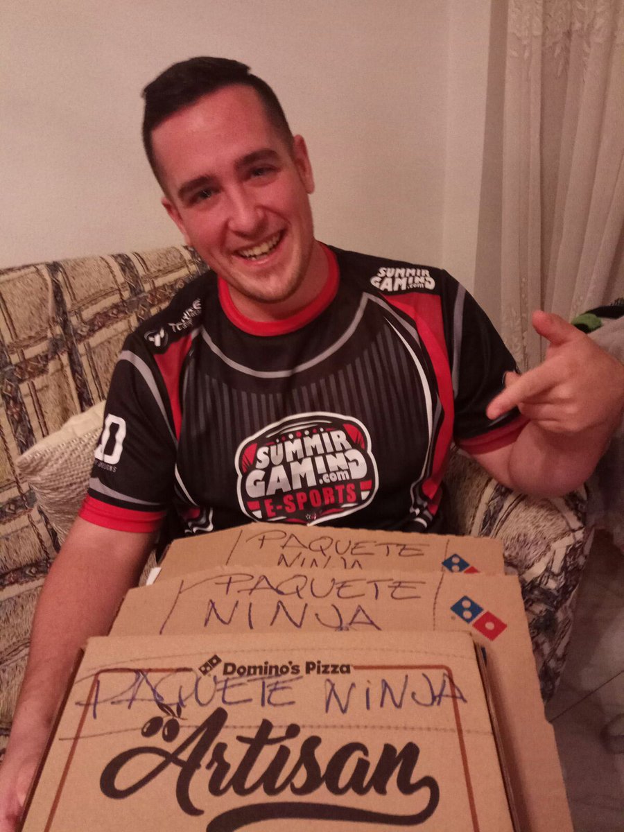 Nos vamos pa Barcelonaaaaa!!!! <a href="/SummirGaming/">SummirGaming</a> <a href="/DominosPizza_ES/">Domino's Pizza España</a> gracias por el detalle!!!